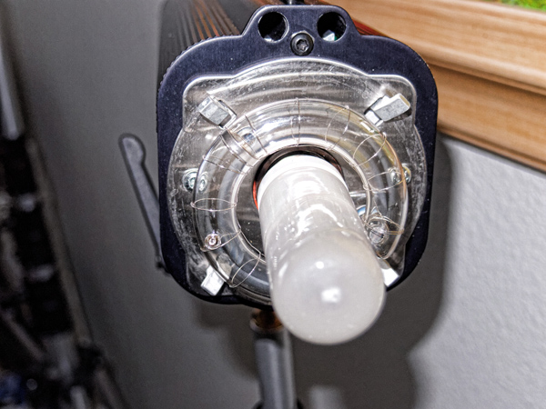 Photograph of Balcar and White Lightning photo strobe mount by Peter Free for his review of OEC EZ stand speed ring.